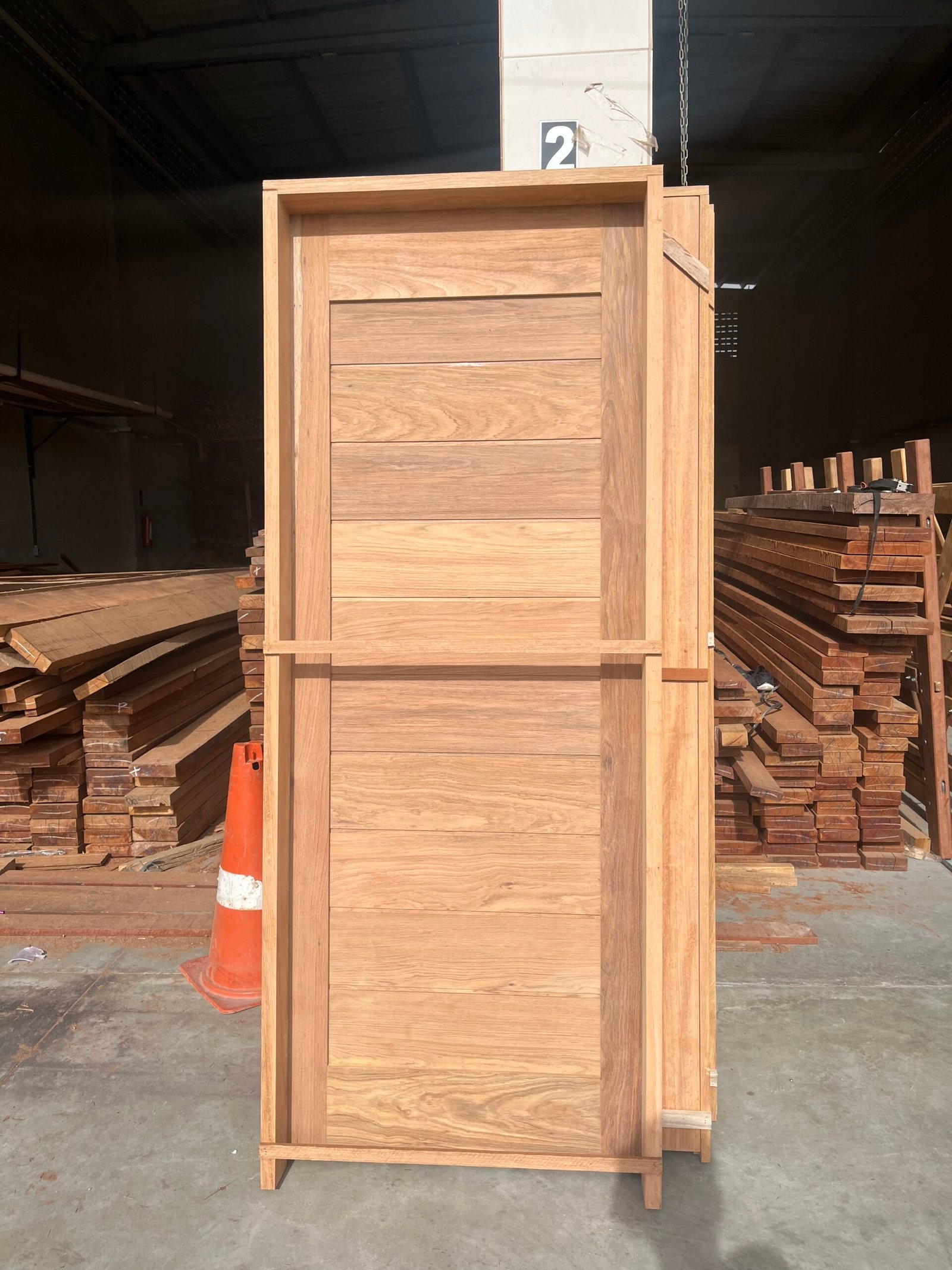 PORTA LAMBRI - FECHADA