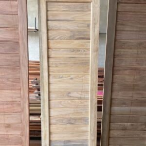 Produto: Porta de Madeira Maciça – Timborana